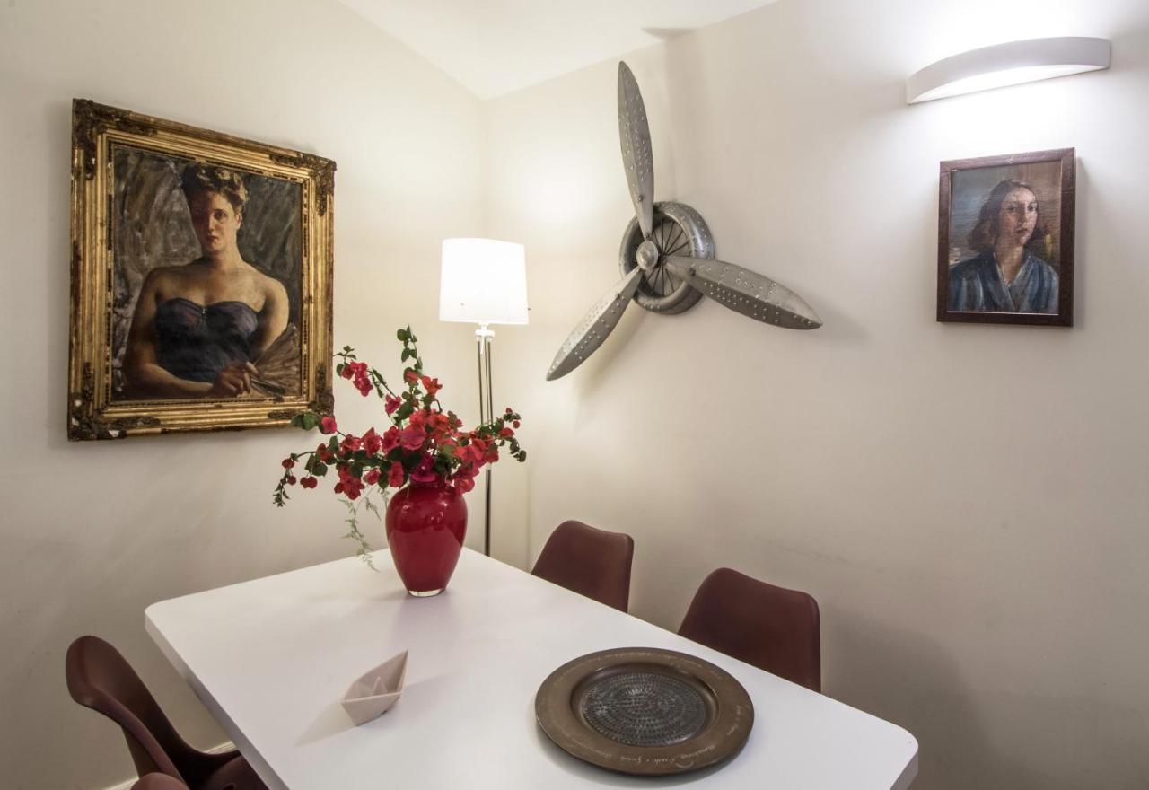 Baru In Chiaia Bed & Breakfast Naples Exterior photo