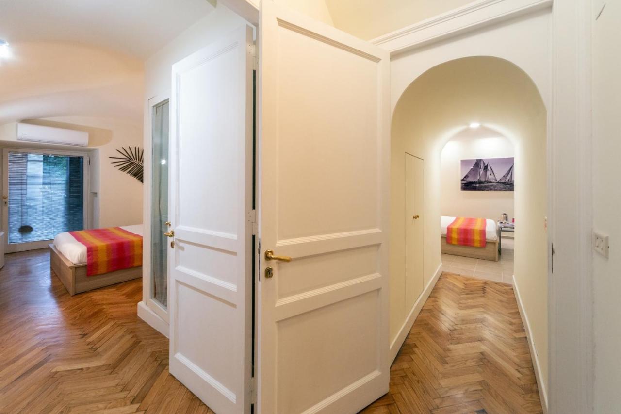Baru In Chiaia Bed & Breakfast Naples Exterior photo